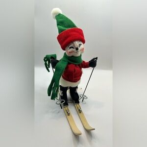 Skiing Christmas Mouse 2002